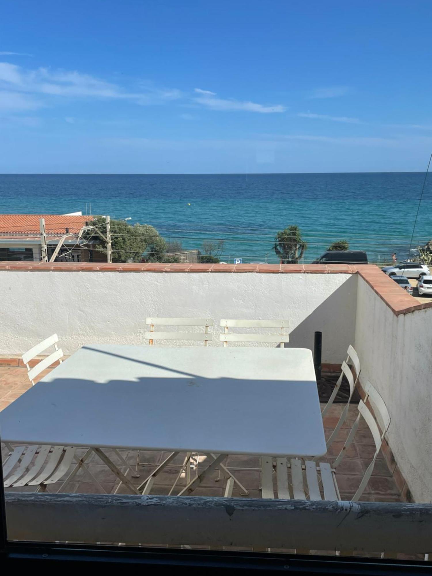 Espectacular Casa Indiana En Primera Linea De Mar Виласар-де-Мар Экстерьер фото